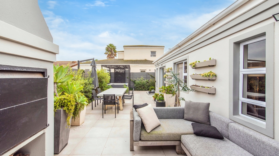 3 Bedroom Property for Sale in Parklands Western Cape